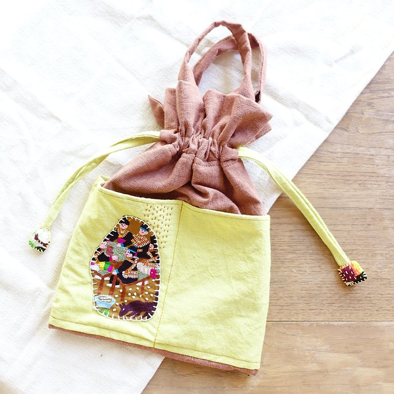 DUNIA handmade / farm bag bag / Hmong embroidered handbag - total food - Handbags & Totes - Cotton & Hemp Pink