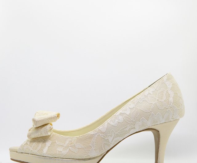 Ivory color wedding discount shoes