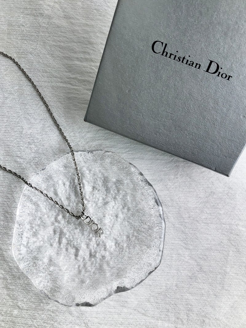【 日本直送　名牌中古包 】Christian Dior クリスチャン ディオール ネックレス シルバー ロゴ vintage ヴィンテージ  en6r4c - 項鍊 - 其他材質 銀色