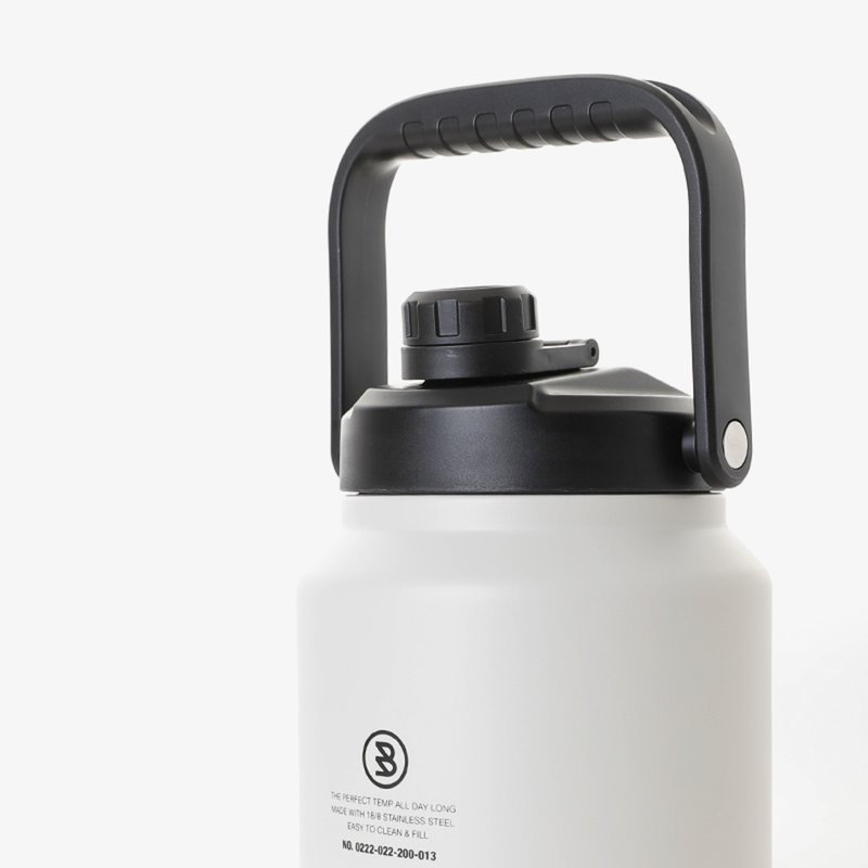 BROOKLYNWORKS 2.5L 不鏽鋼保冰水壺-米白 - 水壺/水瓶 - 不鏽鋼 白色