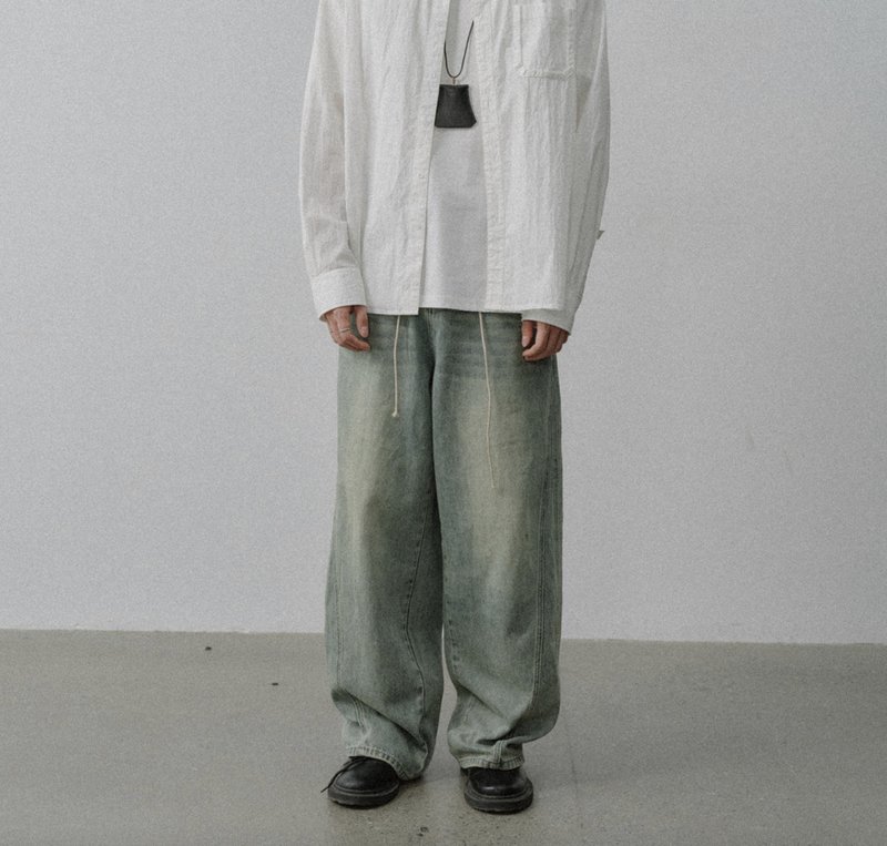 悲傷和喜悅 水洗淺藍色牛仔褲 - 男長褲/休閒褲 - 其他材質 藍色
