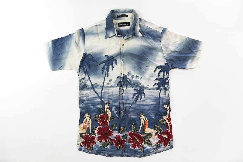 [3thclub Ming Ren Tang] Hawaiian shirt blue girl hibiscus Japanese HWS-008 vintage - Men's Shirts - Cotton & Hemp Blue