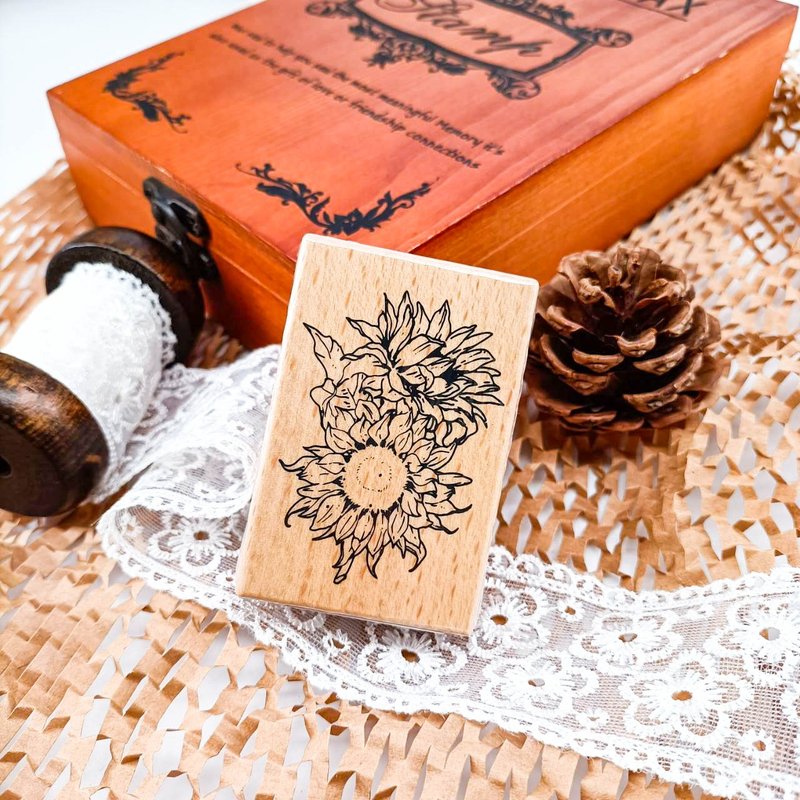 3E111_向日葵A/ Sunflower.A/櫸木印章 Wood Rubber Stamp - ตราปั๊ม/สแตมป์/หมึก - ไม้ สีกากี