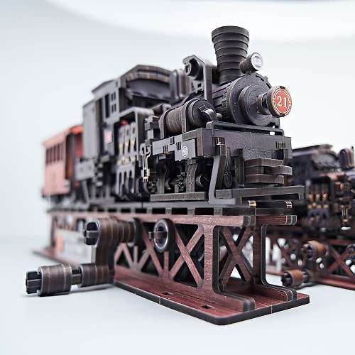 Fuumas Puzzle Fuumas 立體可動木質拼圖－阿里山林鐵夏依式蒸汽機車