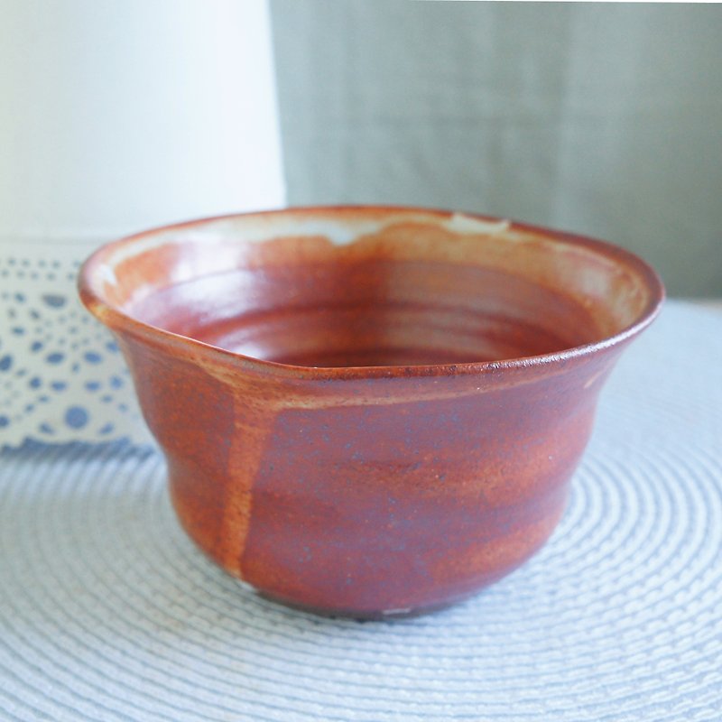 Lovely handmade ceramics [curved soup bowl, salad bowl, Shino orange] reduction firing - ถ้วยชาม - ดินเผา สีส้ม