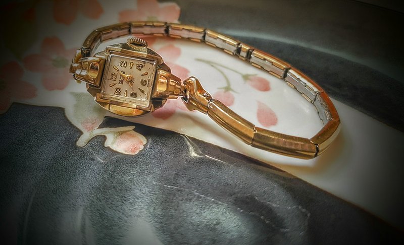 1930s-1940s BENRUS 10K gold plated case Bracelet mechanical watch - Women's Watches - Other Metals 