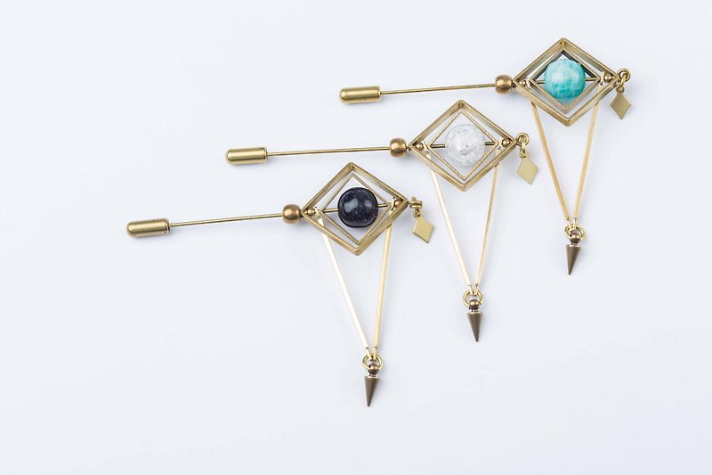 Dimension of crystal pin(horizontal) - Brooches - Copper & Brass 