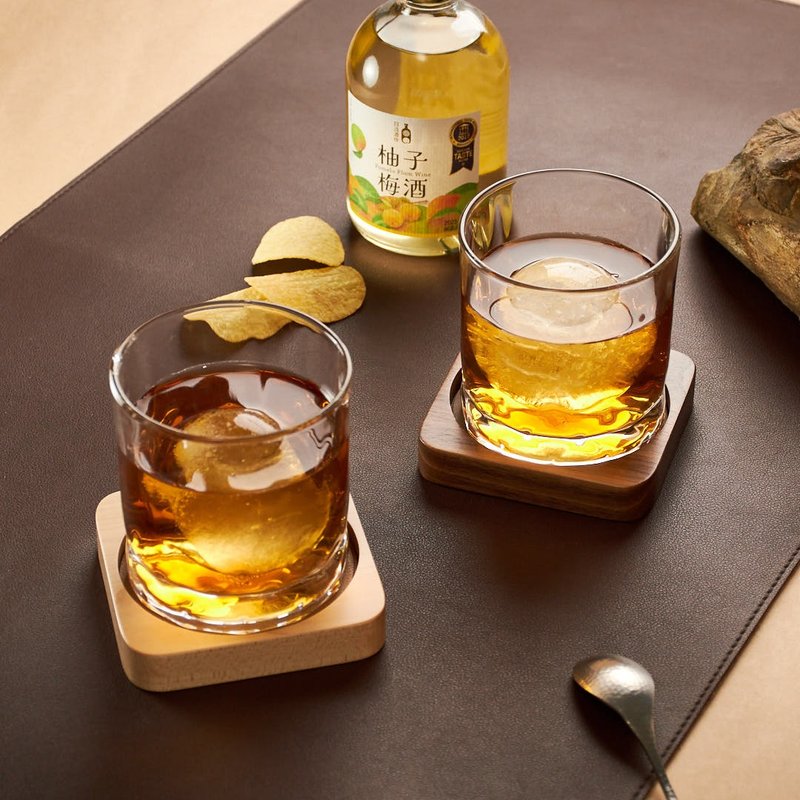 [Preferred gift] Free whiskey glass | Solid wood storage tray (cowhide version) 2-piece set - ที่รองแก้ว - ไม้ 