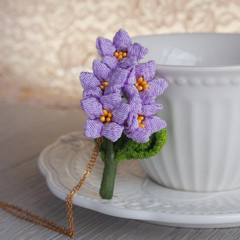 つまみ Finework Sycamore Flower Necklace - Chokers - Other Materials Purple