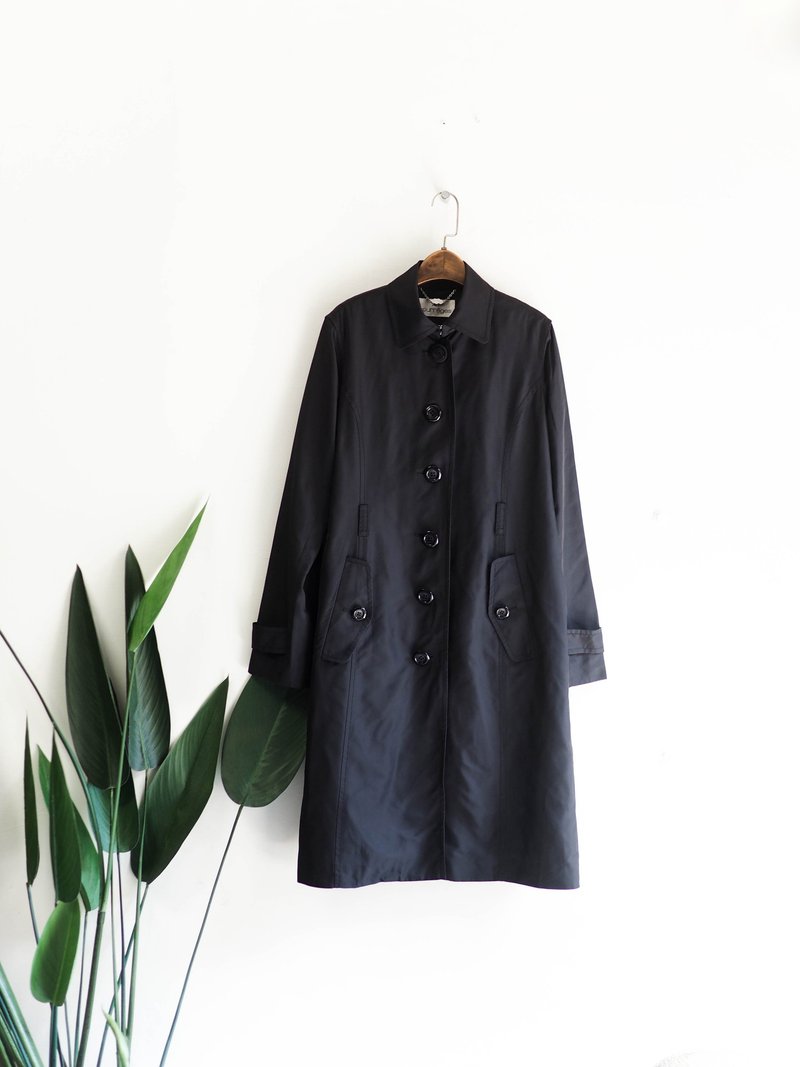 墨黑亮面立體版型秋季時光 古董薄料風衣外套 dustcoat jacket - 女裝外套/大衣 - 聚酯纖維 黑色