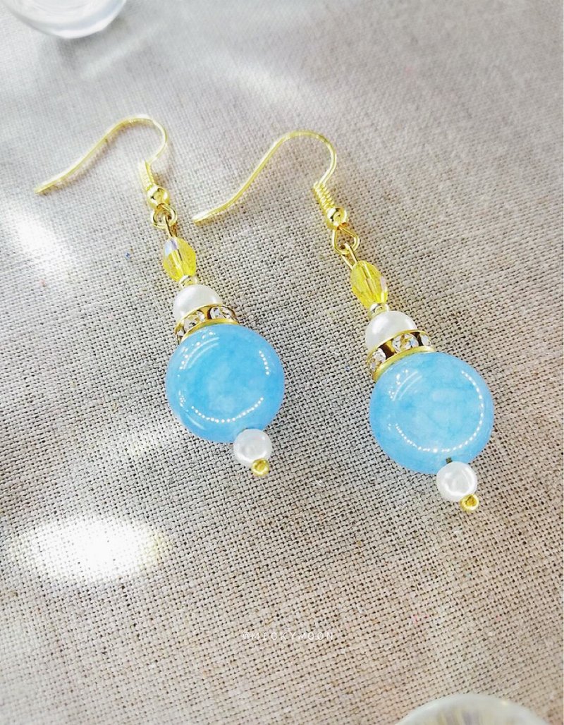 Handmade bead earring - 耳環/耳夾/耳骨夾 - 塑膠 藍色