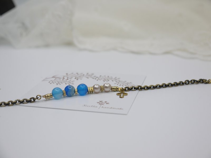 Blue striped agate pearl cross brass bracelet - สร้อยข้อมือ - เครื่องเพชรพลอย 
