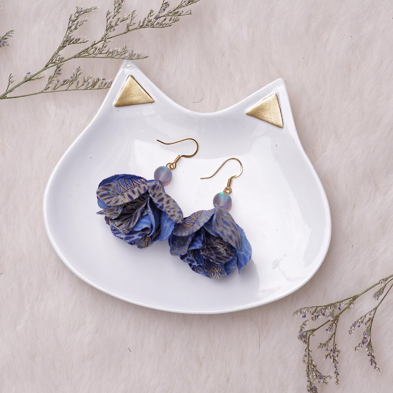 Piper | Dangle Golden Plating Floral Earrings - Batik Fabric flower gifts - Earrings & Clip-ons - Other Materials Blue