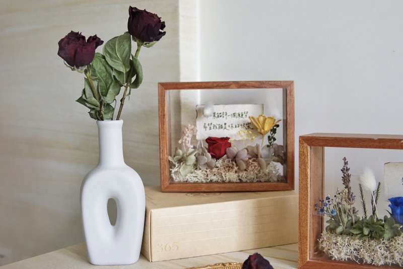 Confession Practice Flower Box / Red Rose Garden + 925 Silver Jewelry - Dried Flowers & Bouquets - Plants & Flowers Multicolor