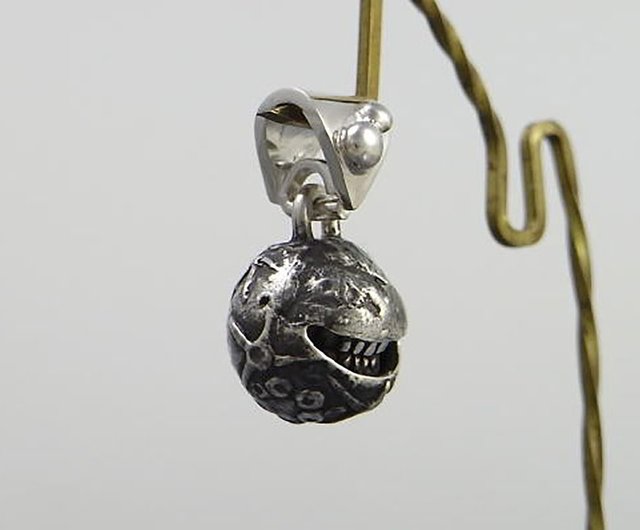 Mummy smile pendant_P (s_m-P.49) 2024 / only pendant top without a chain sterling silver smiley monster jewelry