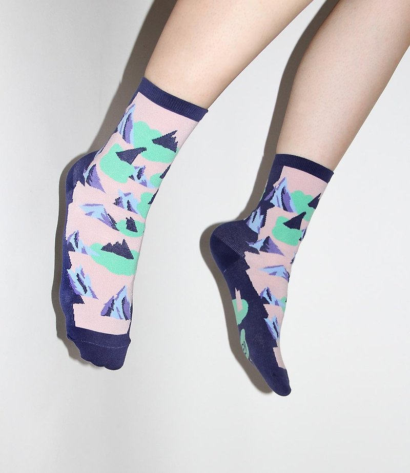 Glassy and Mossy (Iceland inspiration)_Pink and blue crew socks/ casual socks - ถุงเท้า - ผ้าฝ้าย/ผ้าลินิน สีน้ำเงิน