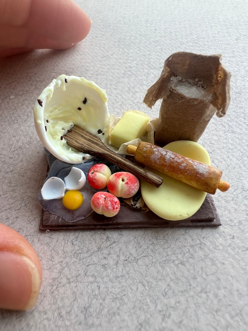 Miniatures for doll house - 公仔/玩偶 - 其他材質 多色