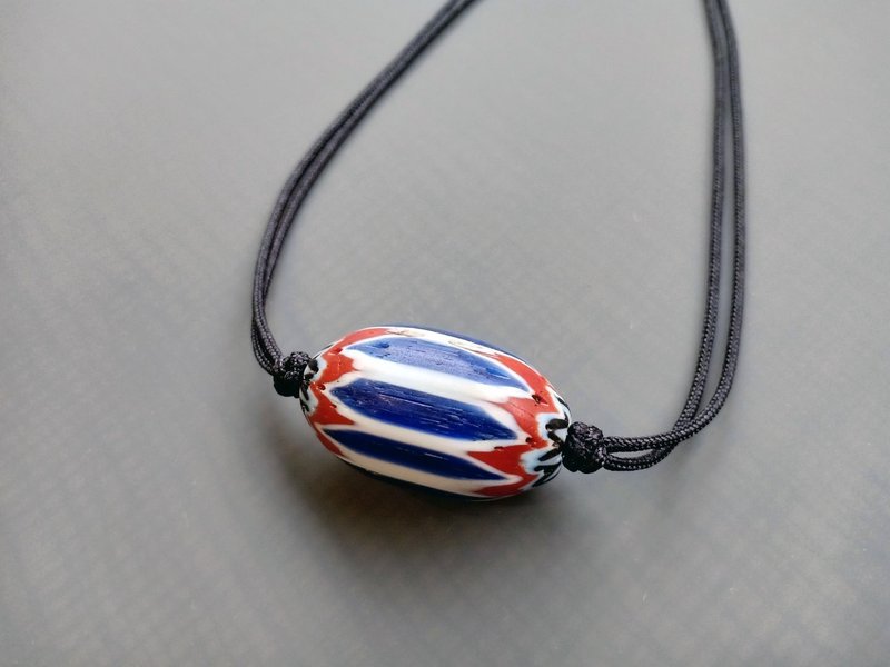 Chevron Bead Necklace - สร้อยคอทรง Collar - กระจกลาย สีน้ำเงิน