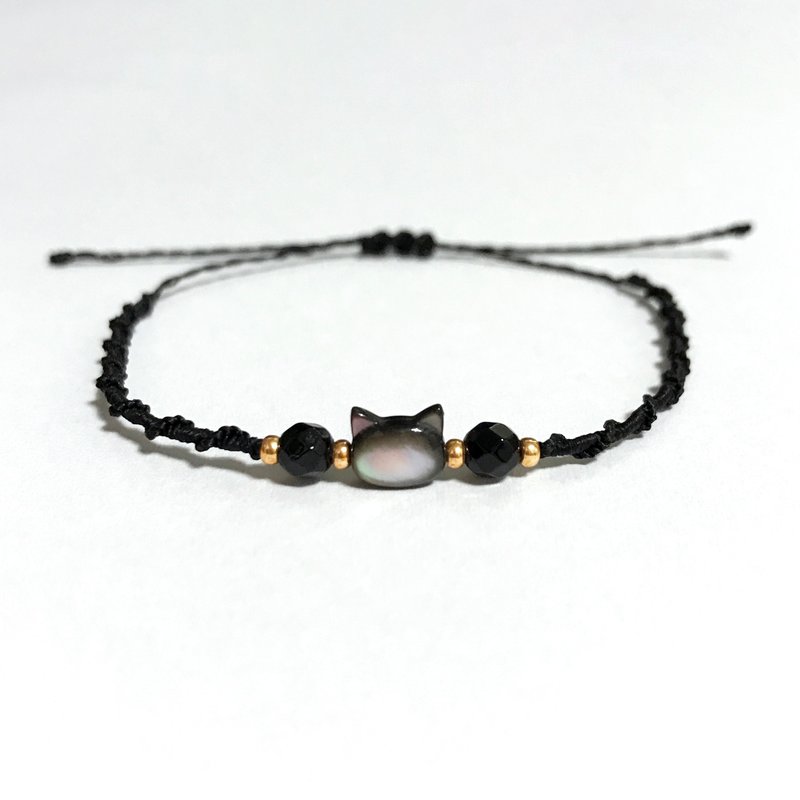Black Cat mother-of-pearl, Onyx macrame knot bracelet - 手鍊/手環 - 蠟 黑色