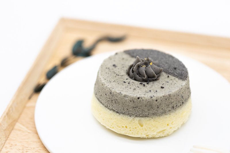 Wagashi | Gluten-Free Japanese Steamed Cake Black Sesame Ukishima - เค้กและของหวาน - อาหารสด 