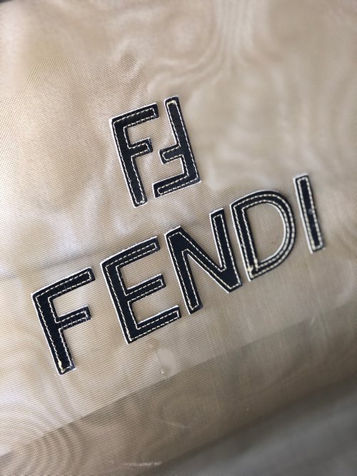 FENDI トートバッグ ロゴ　A4 美品 500x0.jpg