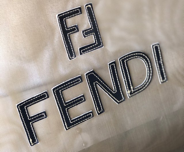 日本直送 名牌中古包 】FENDI フェンディ ロゴ レザー×ナイロン