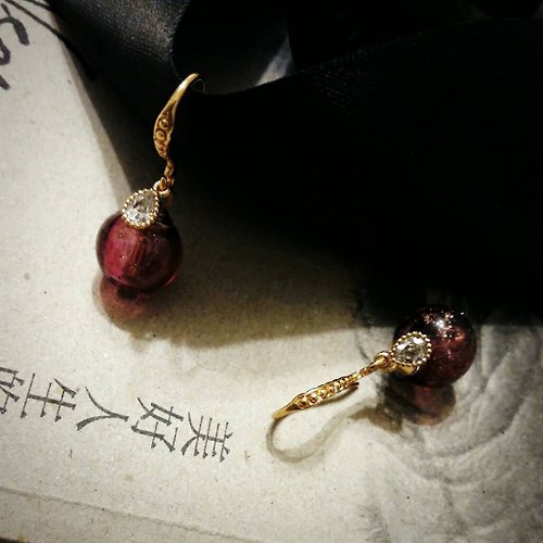 Tera Jewelry 原來 * 玫瑰紅 手工金沙琉璃 香氛 精油 耳環 輕珠寶