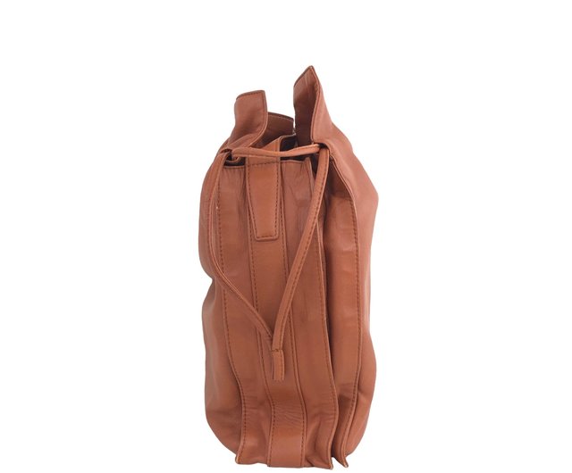 LOEWE（ロエベ）製のヴィンテージ リュック／ショルダーバッグ VINTAGE