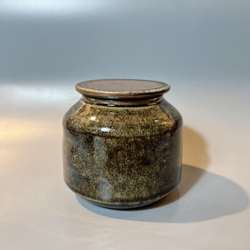 重落灰6兩茶倉 / 茶罐 / 藏茶器  / 小平凡手作 - 其他 - 陶 卡其色