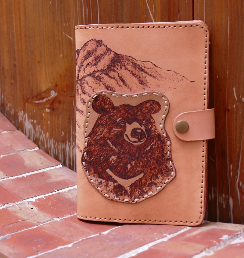 Leather notebook notes books Zhazilin - Taiwan Jade black bear - Notebooks & Journals - Genuine Leather Brown