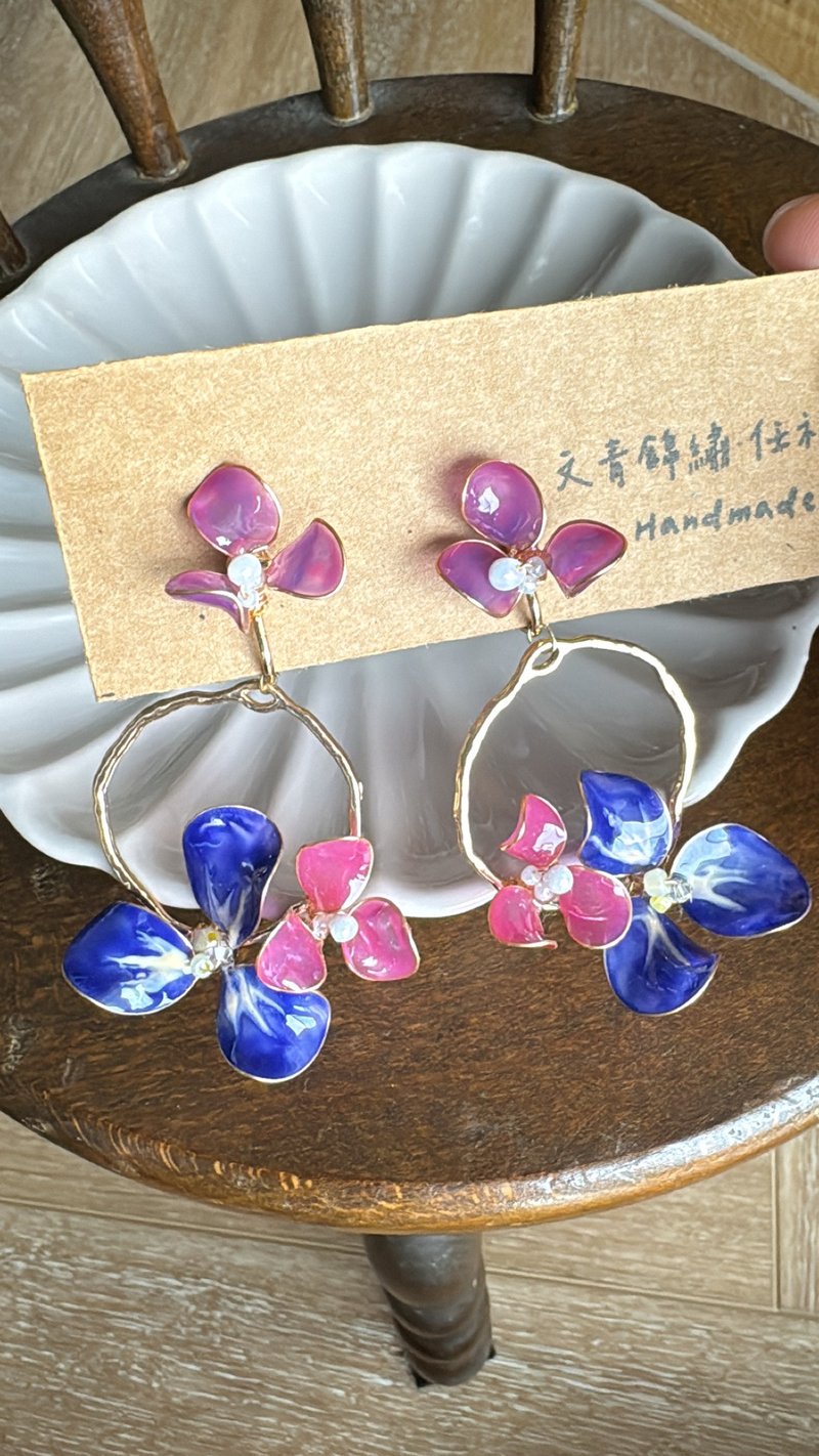 Zi Nian earrings Clip-On style - ต่างหู - วัสดุอื่นๆ สีม่วง