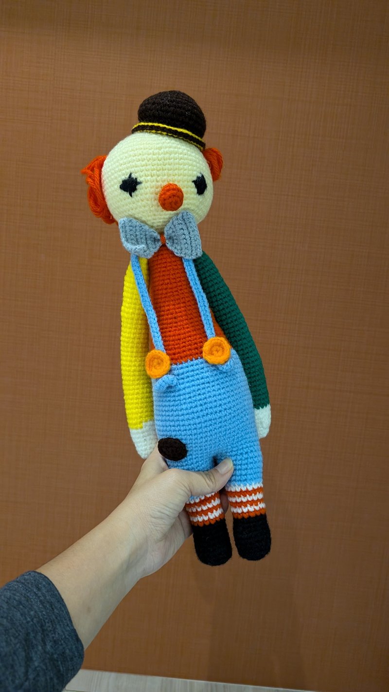 Hand hook woolen doll fun clown Christmas gift birthday gift Christmas - ตุ๊กตา - ผ้าฝ้าย/ผ้าลินิน หลากหลายสี