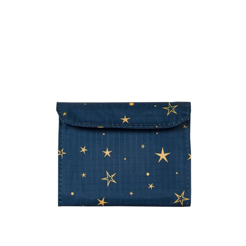 【CROWN】Hangable mask storage bag starry sky blue - Coin Purses - Other Materials Blue