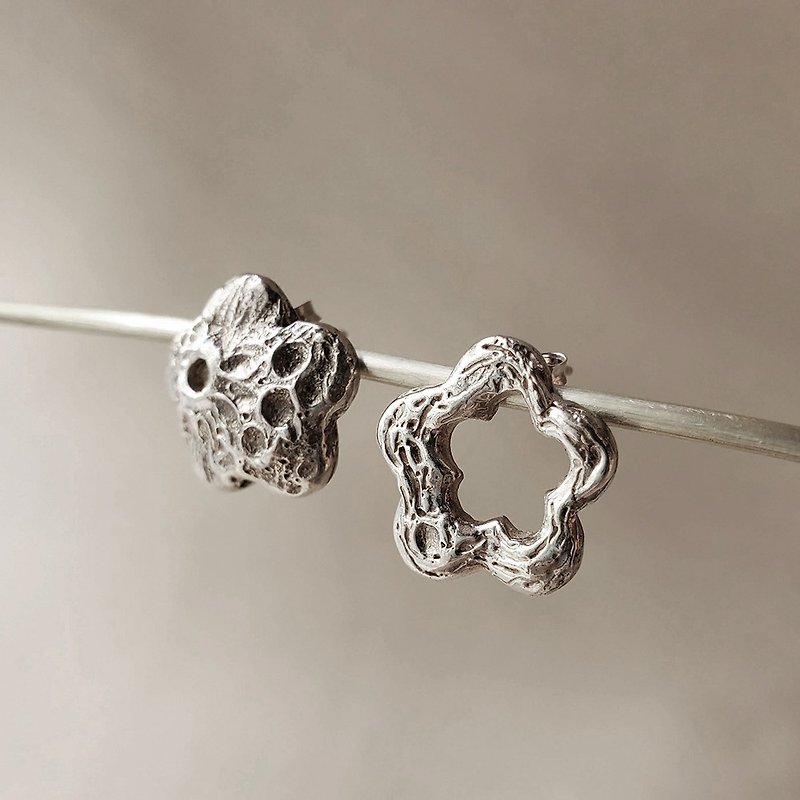 Planet meteorite-plum blossom / Silver earrings / ear needles - Earrings & Clip-ons - Sterling Silver Silver