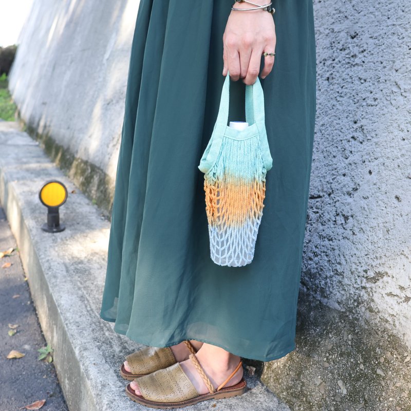 Clown fish hand-dyed woven beverage bag/hand-held cross-body bag/hand-dyed by craftsmen - Other - Cotton & Hemp Blue