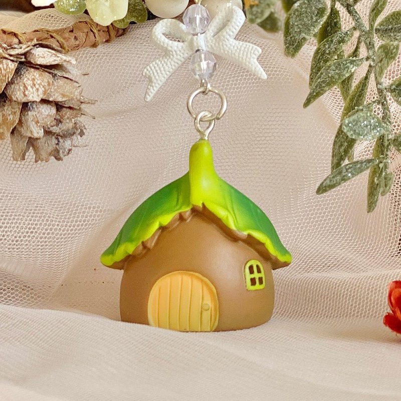 森林小屋吊飾 鑰匙圈 包包掛飾 - 吊飾/掛飾 - 樹脂 咖啡色