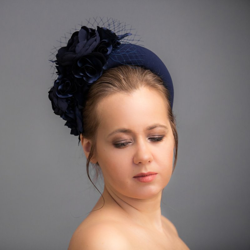 Navy blue fascinator hat for women. Navy blue padded headband. Navy wedding hat. - 髮箍/髮帶 - 其他材質 藍色