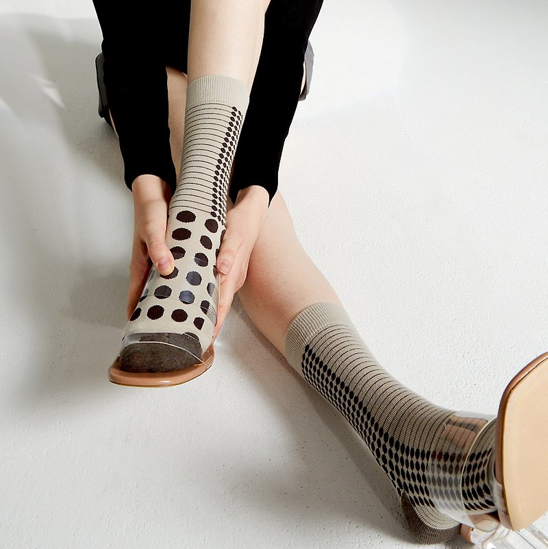 cocoa_dot / cotton / irregular / socks - ถุงเท้า - ผ้าฝ้าย/ผ้าลินิน ขาว