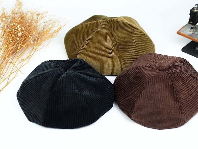 Handmade double-sided Berets - หมวก - ผ้าฝ้าย/ผ้าลินิน สีนำ้ตาล