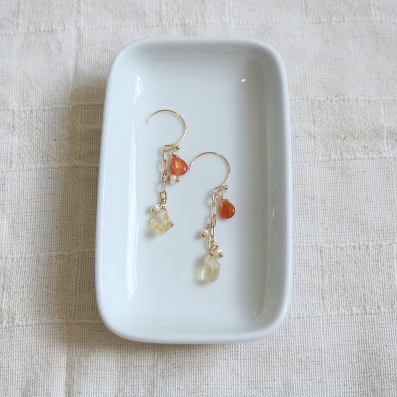 Sunny Day - Gold Stone Gold Strawberry Citrine 14K Gold Ear Hooks - ต่างหู - คริสตัล หลากหลายสี