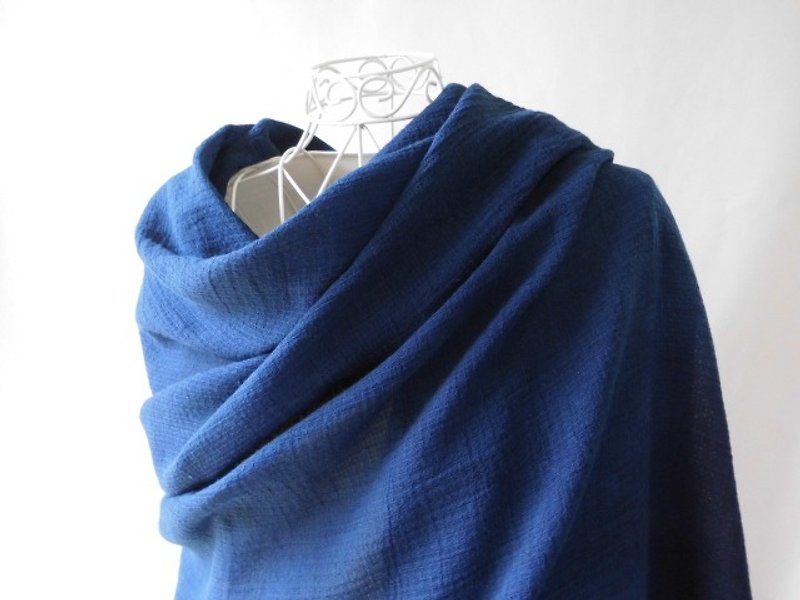Indigo dye (Japan Blue) plenty of large format · fluffy ♪ cotton stole - ผ้าพันคอ - ผ้าฝ้าย/ผ้าลินิน สีน้ำเงิน