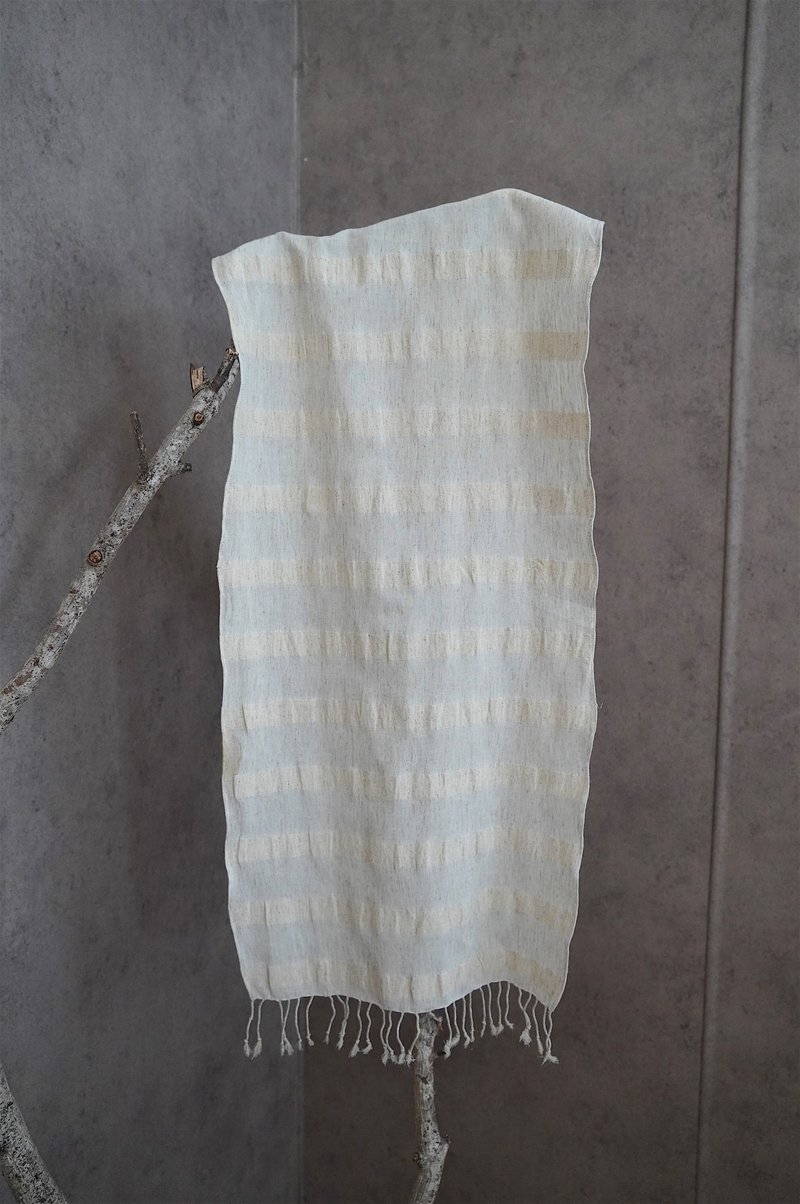 Pure and undyed #128//Pristine Linen wrinkled striped home scarf and shawl - ผ้าพันคอถัก - ผ้าฝ้าย/ผ้าลินิน ขาว