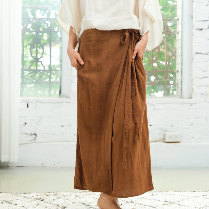 OMAKE front panel side strap trousers/diamond fabric khaki - กางเกงขายาว - ผ้าฝ้าย/ผ้าลินิน สีนำ้ตาล