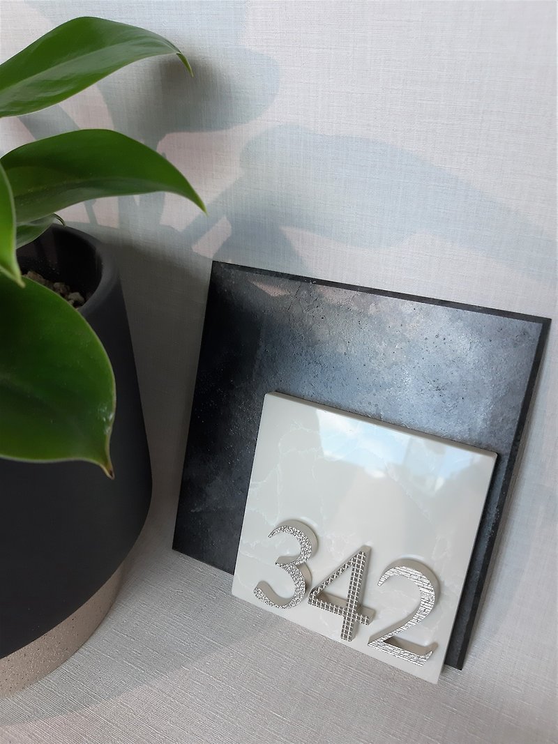 【Wall Decor】Metallic Number Sign (Made in Japan) - ตกแต่งผนัง - พลาสติก 