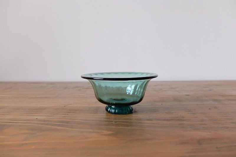 吹きガラスの台付き小鉢　グリーン - 碗 - 玻璃 綠色