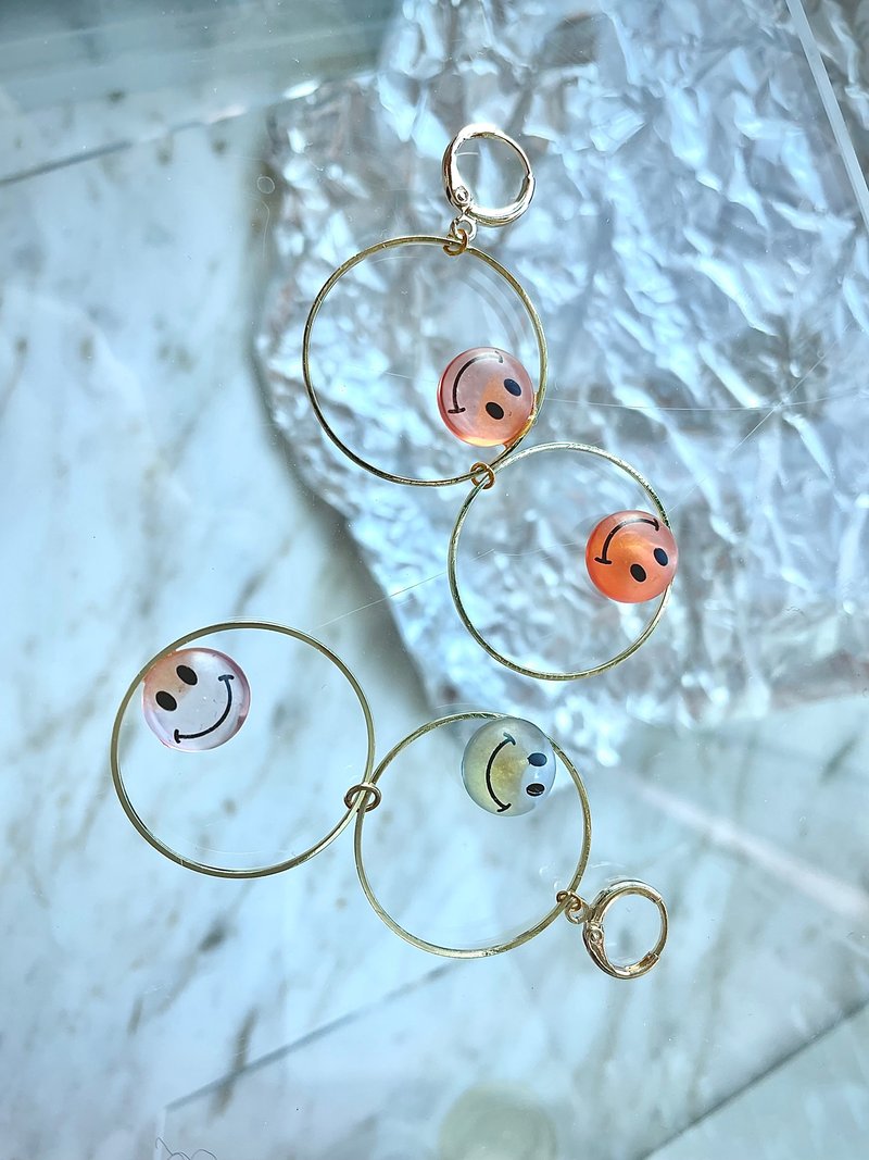 Smily face earrings - ต่างหู - พลาสติก 