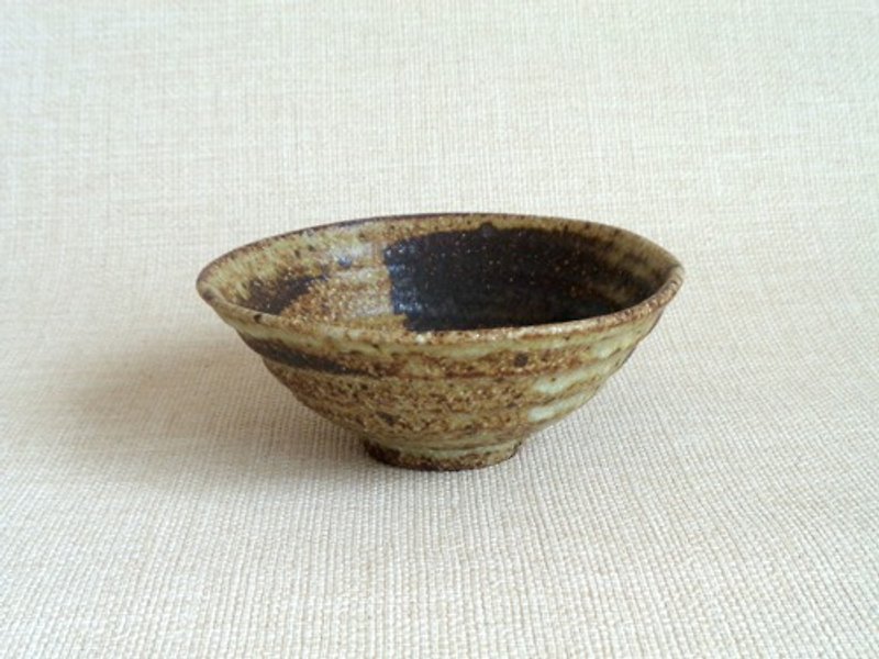 Bowl iron painting b - Bowls - Pottery Brown