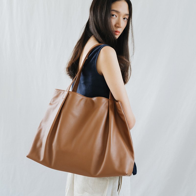 MARY-LIGHTWEIGHT WOMEN COW LEATHER TOTE BAG- ライトブラウン - トート・ハンドバッグ - 革 ブラウン