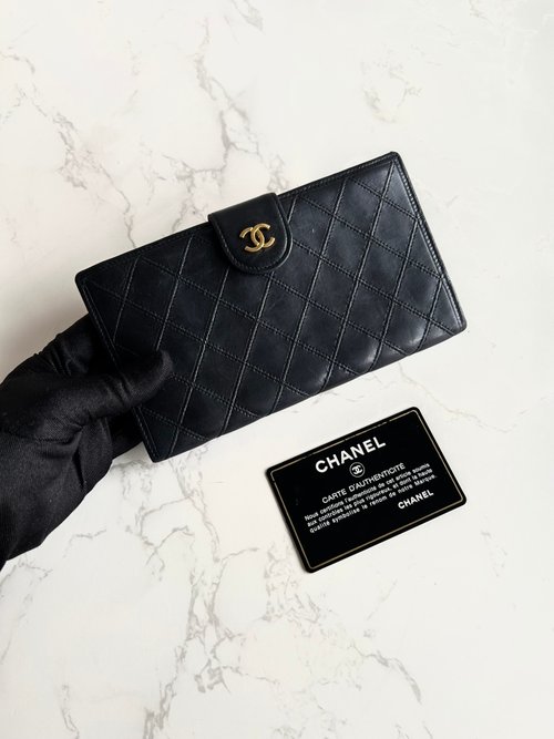 LA LUNE Vintage 日本鑑證古董品選物店 絕版古董包 Chanel 黑色小羊皮革長夾 銀包 皮夾 中古包 二手包