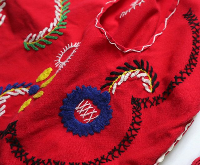 手作りエプロンレッドポルトガル手刺繍エプロン ハーフエプロン